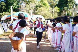 BIB: 1591
                            <button type="button" onclick="openModal(19047677)" class="btn btn-primary btn-sm float-right btn-popup" data-toggle="modal" data-target=".modal-high-quality">
                        <i class="fas fa-shopping-cart"></i> Add to Cart
                    </button>
                                            <button type="button" onclick="isThisMe(19047677, true)" class="btn btn-success btn-sm float-right btn-popup btn-isme hidden" data-toggle="tooltip" data-placement="bottom" title="นี่คือรูปของคุณใช่ไหม คลิกที่นี่เพื่อเอาเข้าอัลบั้ม">
                        <i class="fas fa-plus"></i> Add to album
                    </button>
                    <button type="button" onclick="isThisMe(19047677, false)" class="btn btn-warning btn-sm float-right btn-popup btn-isnotme hidden">
                        <i class="fas fa-ban"></i> Remove from album
                    </button>